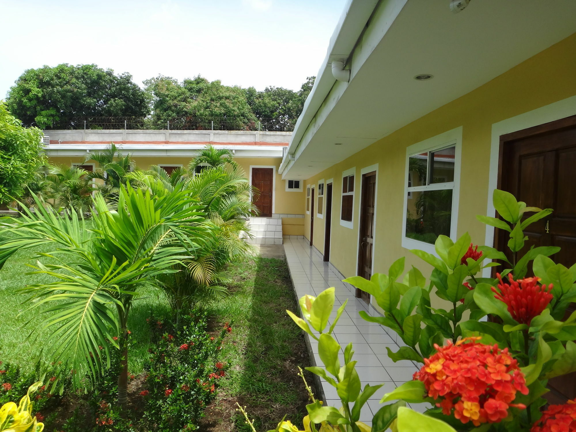 Hotel La Arboleda Managua Ngoại thất bức ảnh